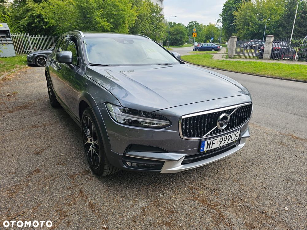 Volvo V90 Cross Country T6 AWD Pro - 4