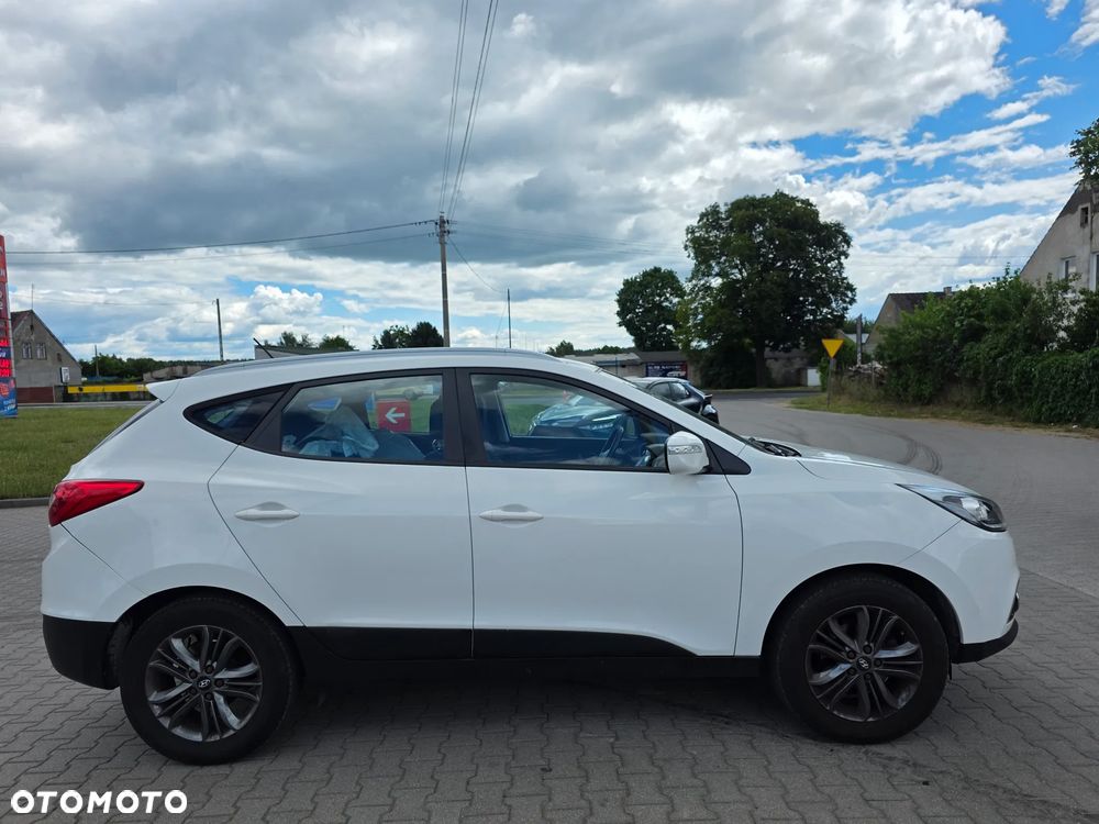 Hyundai ix35 1.6 2WD Fifa World Cup Edition - 6