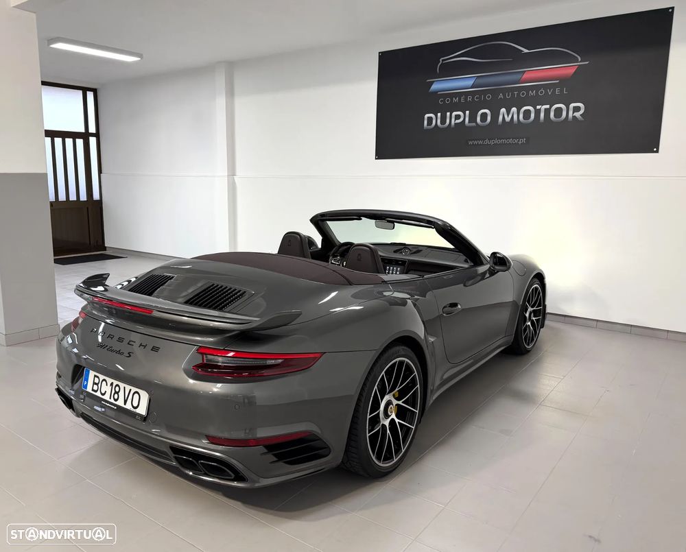 Porsche 911 (991) Turbo S - 10