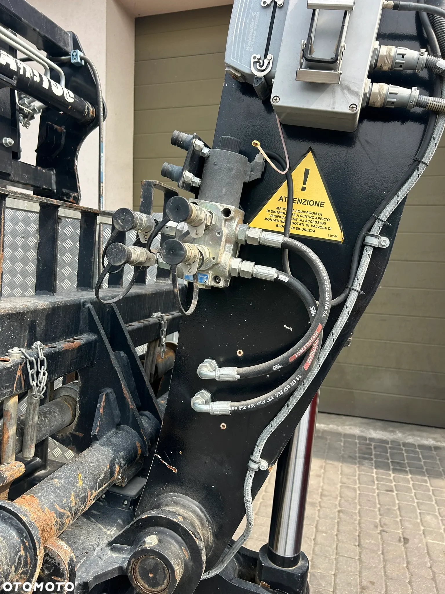 Manitou MRT 2550 - 12