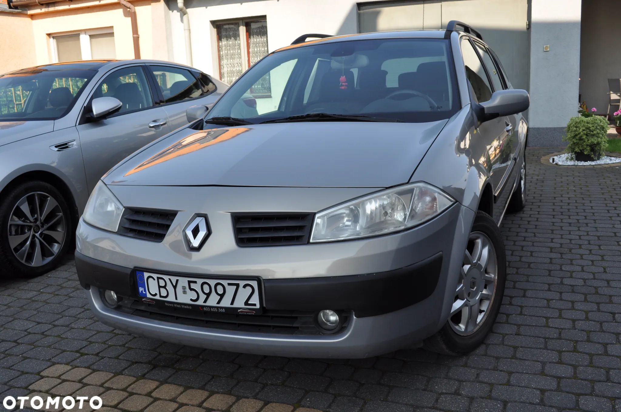 Renault Megane 1.6 Confort Expression - 1
