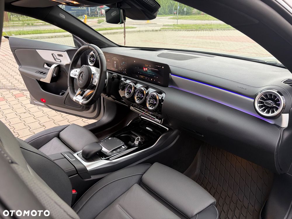 Mercedes-Benz CLA AMG 35 4-Matic 7G-DCT - 29