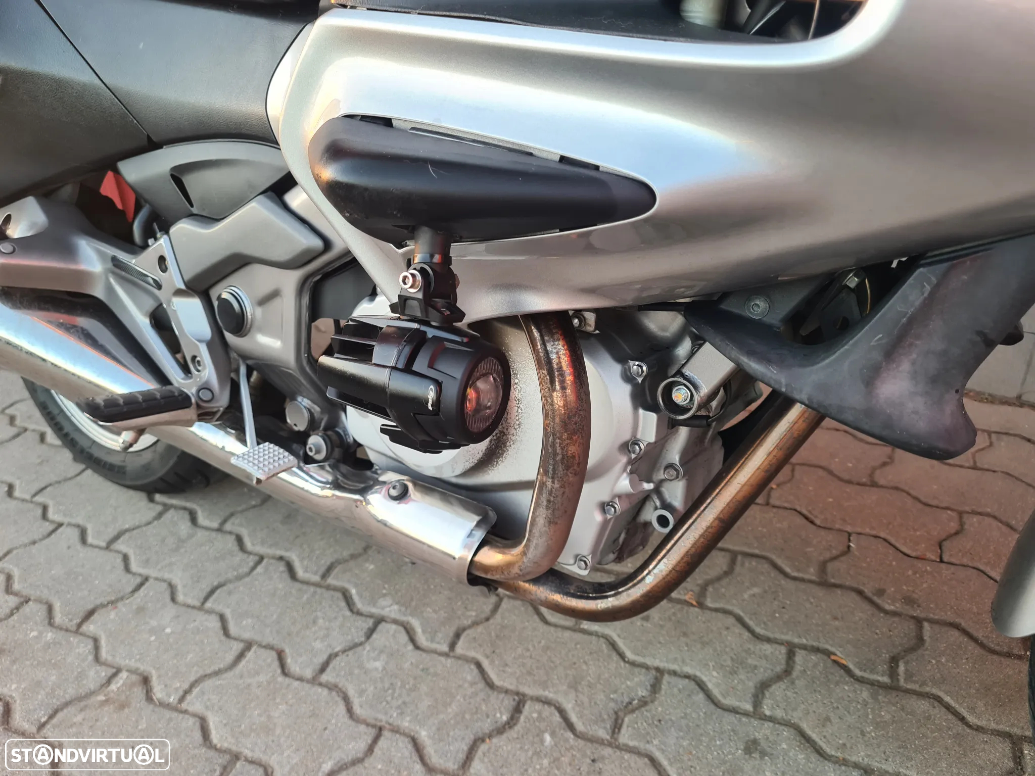 Honda Deauville 700 NT - 8