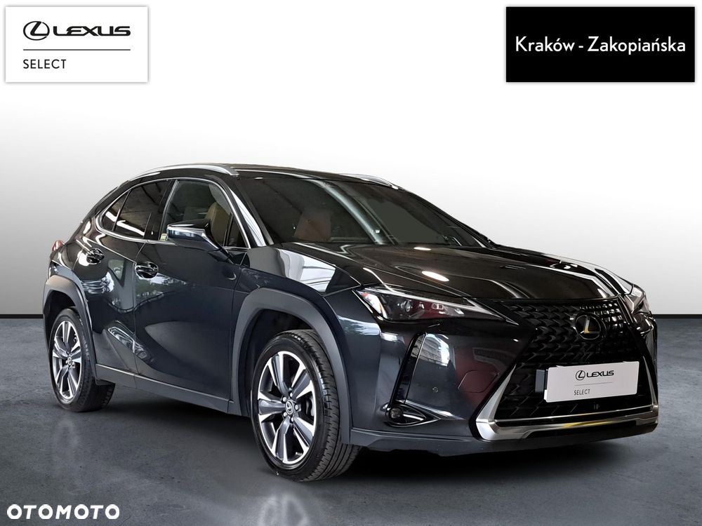 Lexus UX - 4