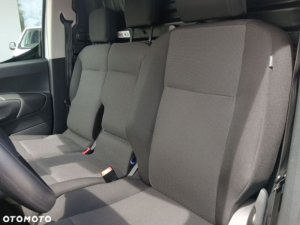 Toyota PROACE CITY - 39