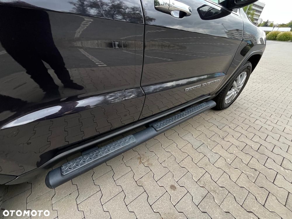 Jeep Grand Cherokee - 12