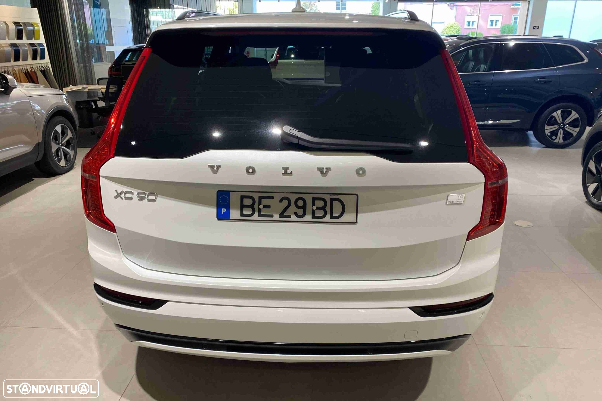 Volvo XC 90 2.0 T8 PHEV R-Design AWD - 4