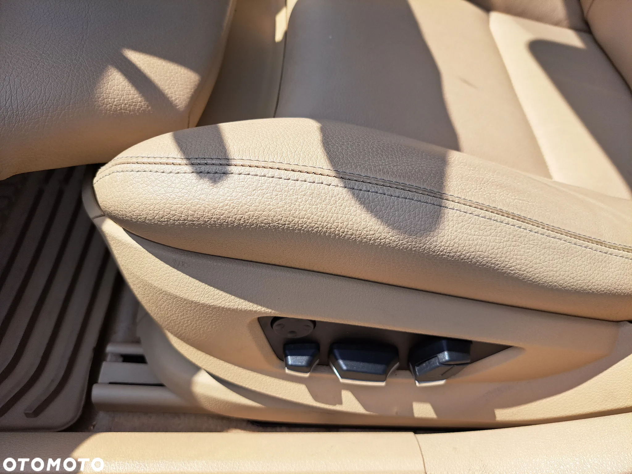 BMW Seria 5 535i Luxury Line - 39