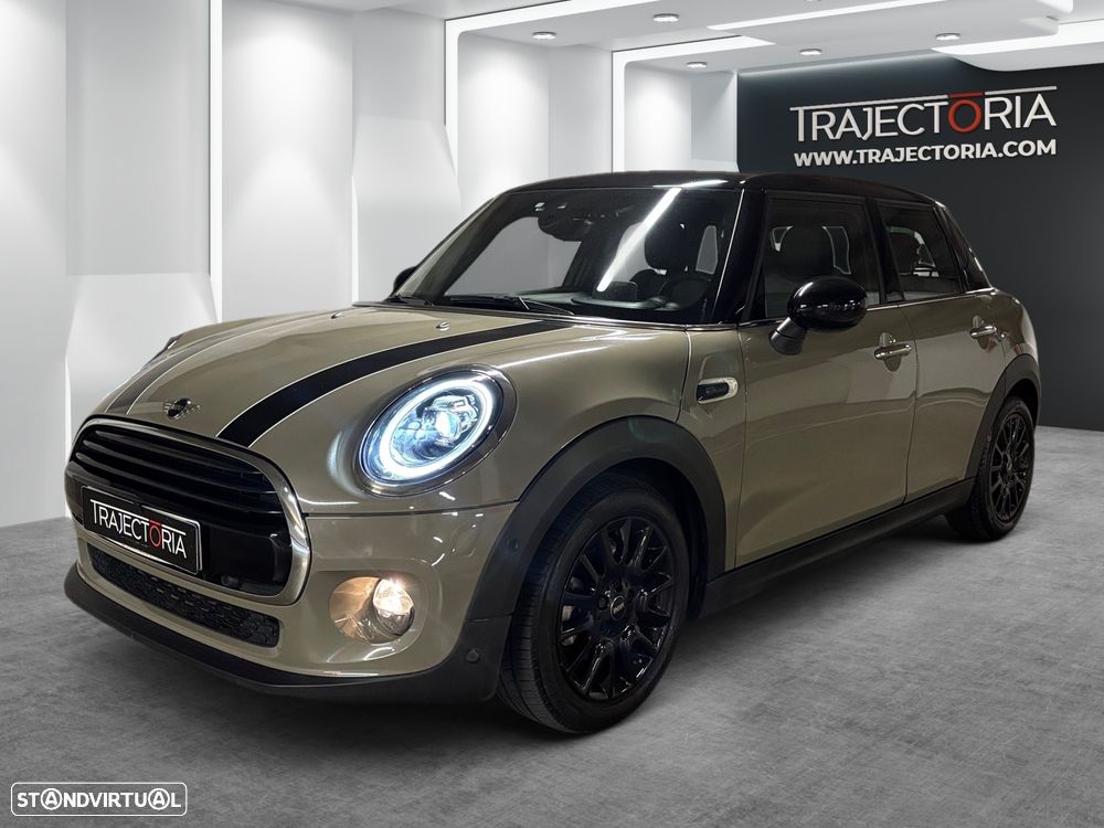 MINI 5 Portas Cooper Auto - 18
