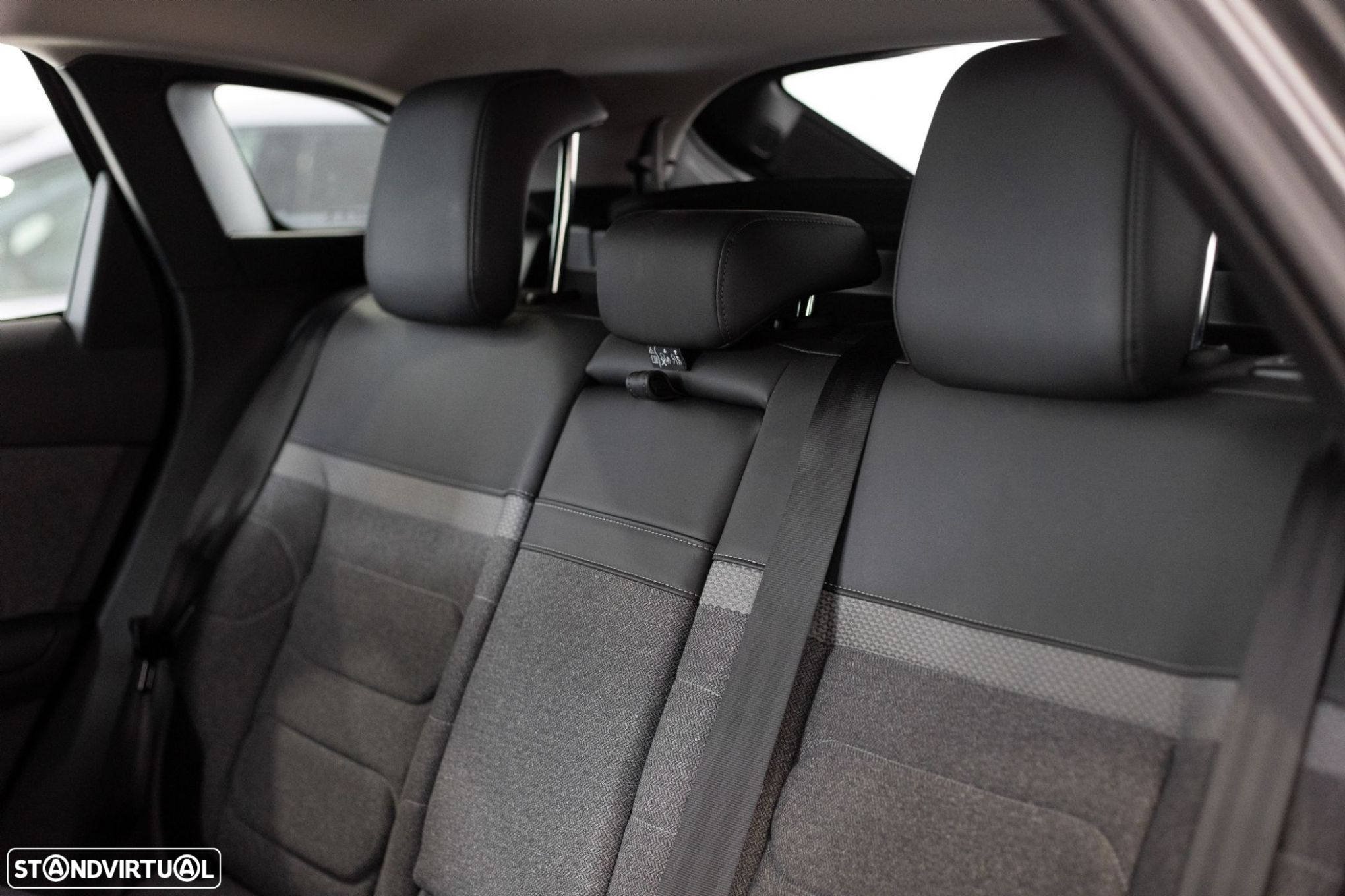 Citroën C5 X 1.2 PureTech Feel Business EAT8 - 13