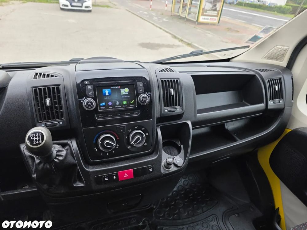 Peugeot Boxer Brygadówka (7-Osobowy) - 8