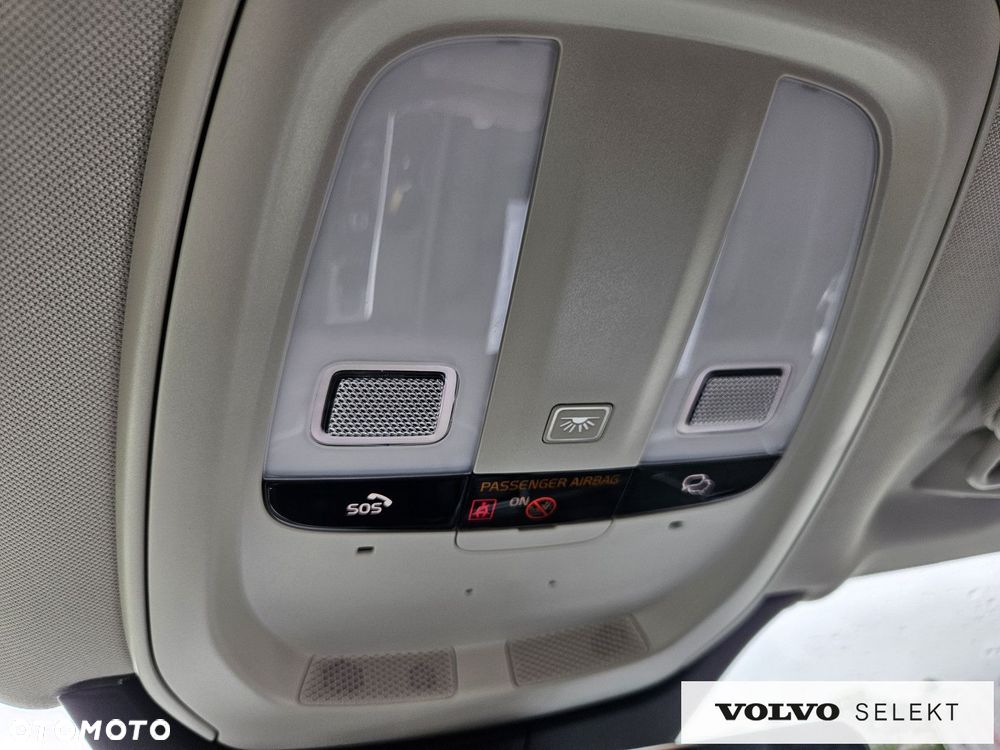 Volvo XC 90 - 23