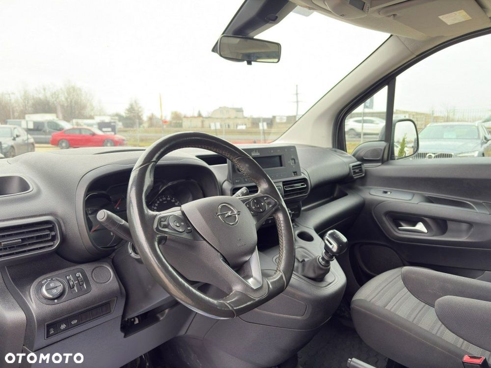 Opel Combo 1.2 Turbo S&S - 10