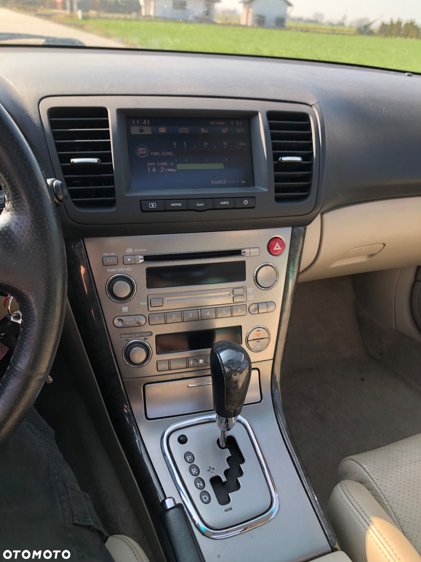 Subaru Legacy Kombi 3.0 4WD - 6