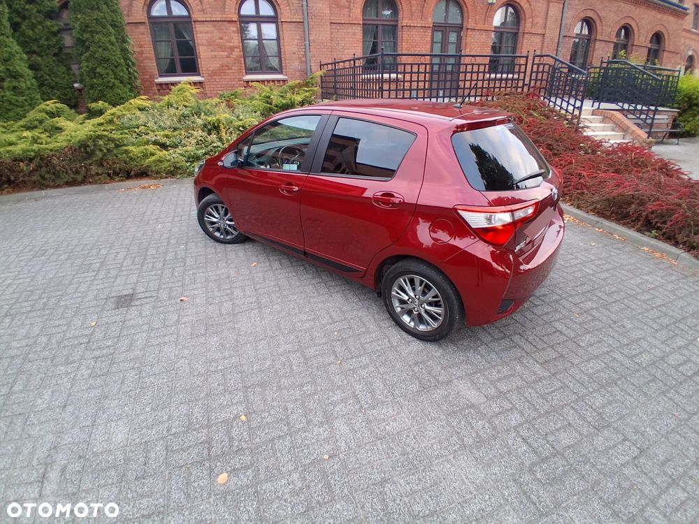 Toyota Yaris 1.5 Premium - 6