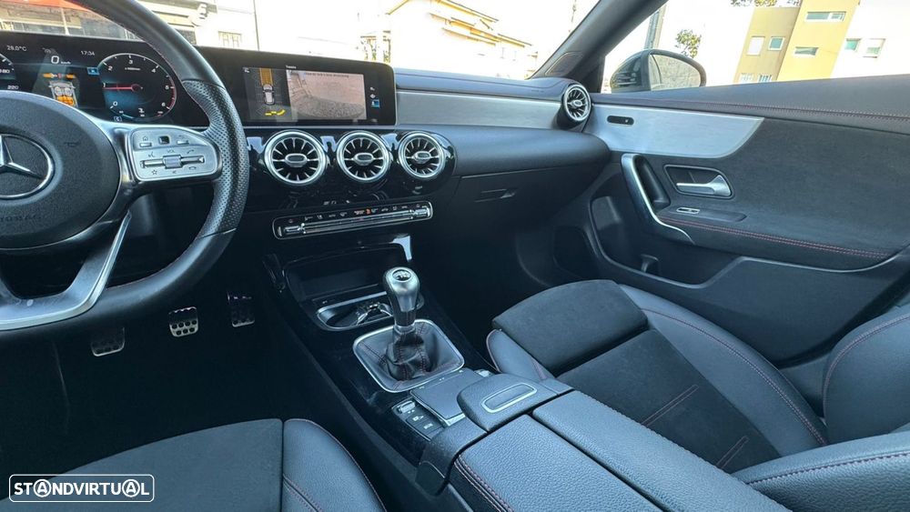 Mercedes-Benz CLA 180 d Shooting Brake AMG Line - 11