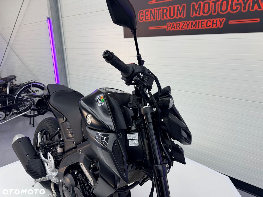Yamaha MT - 21