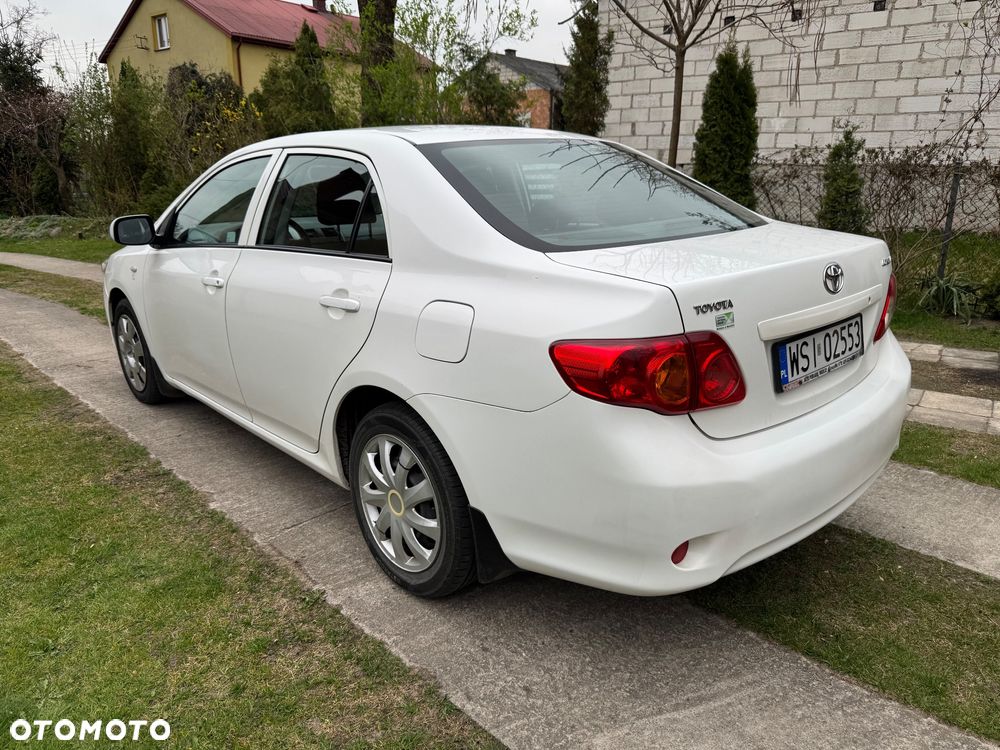 Toyota Corolla 1.6 Active - 4