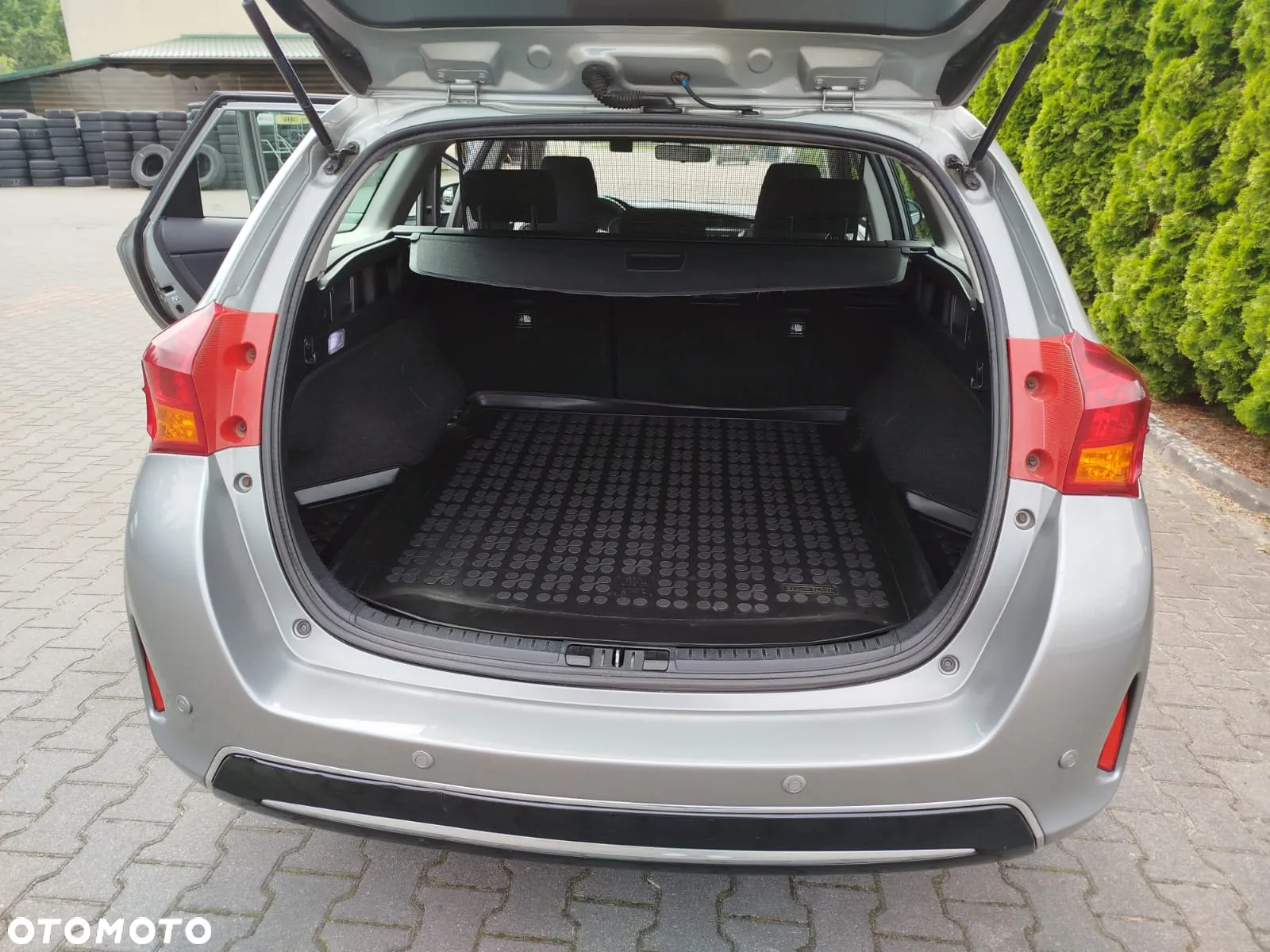 Toyota Auris 1.33 VVT-i Premium Comfort - 6