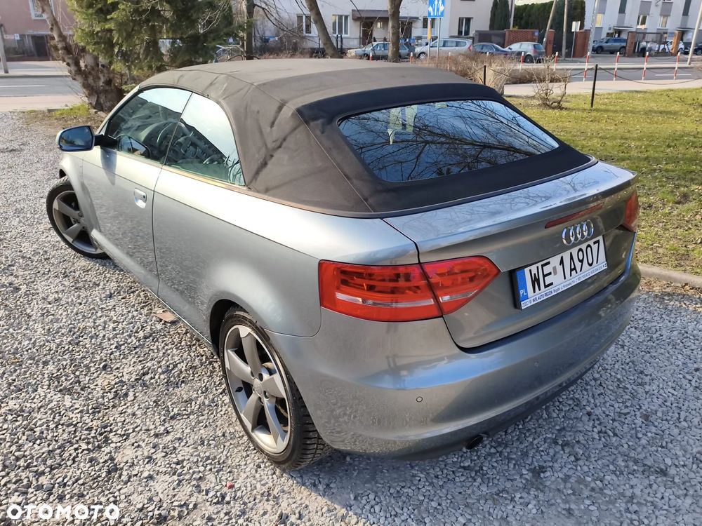Audi A3 Cabrio 2.0 TDI DPF S tronic S Line Sportpaket - 3