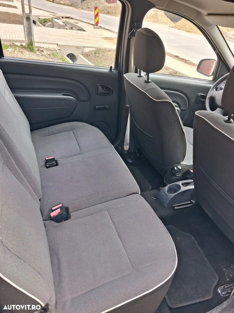 Dacia Logan 1.6 - 6