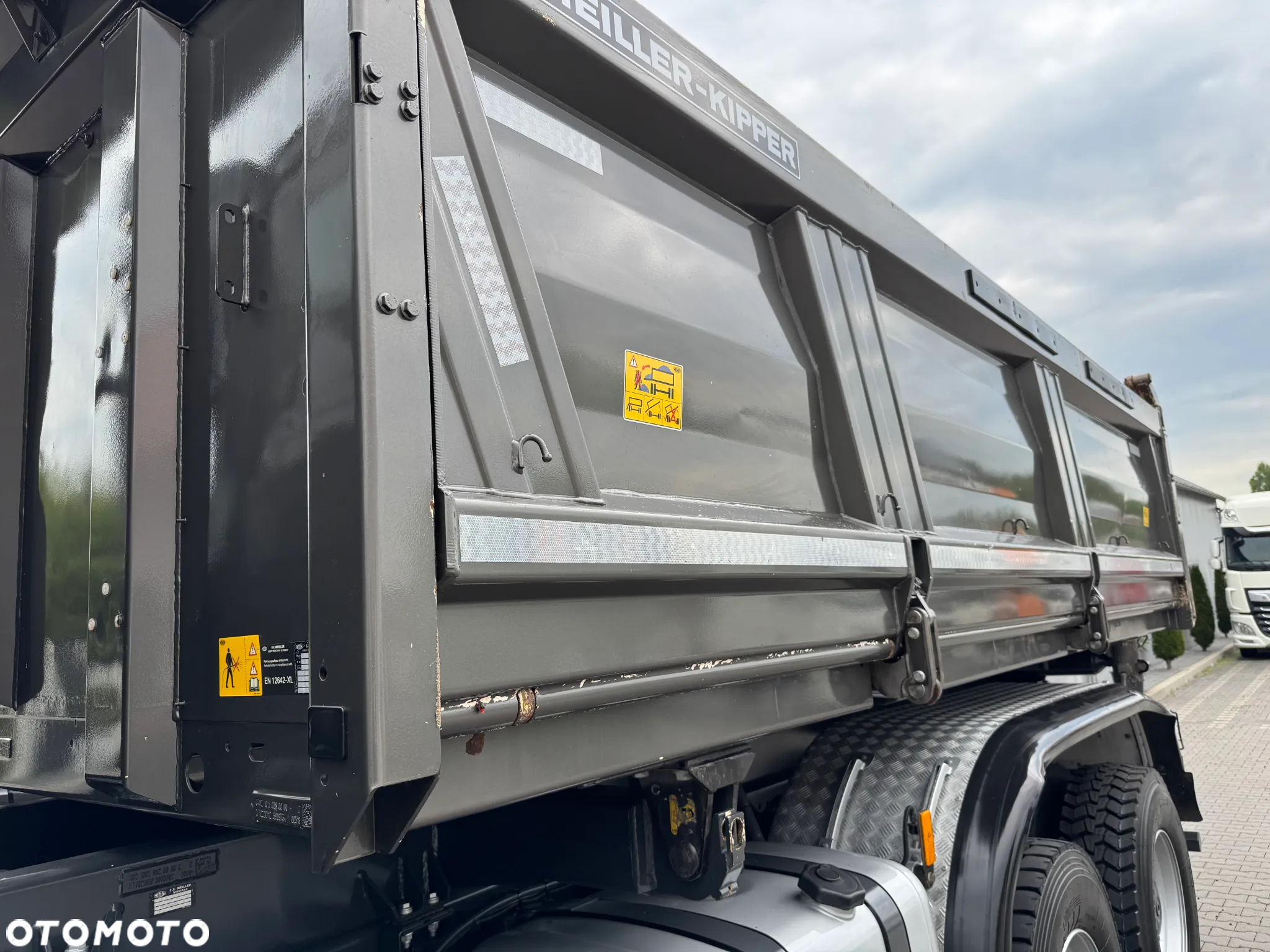 Mercedes-Benz AROCS 3345 6X6 WYWROTKA 3-str. MILLER, BORDMATIC, ZWOLNICE, IDEALNY STAN, z Niemiec - 28