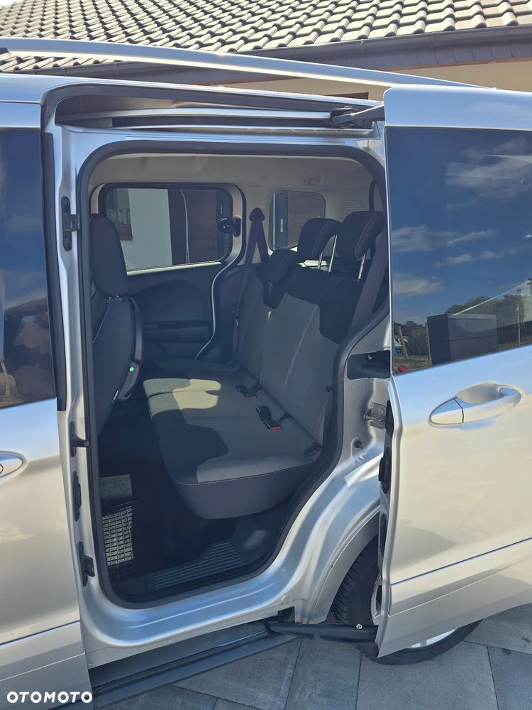 Ford Tourneo Courier - 9