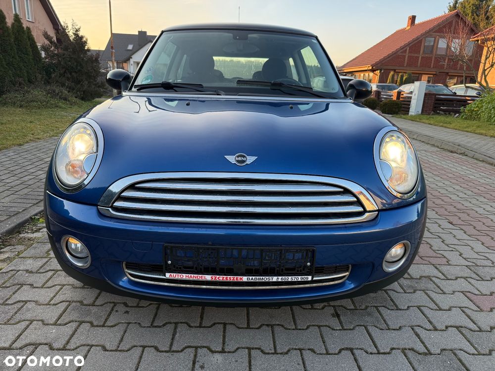 MINI Cooper 50 Mayfair - 2