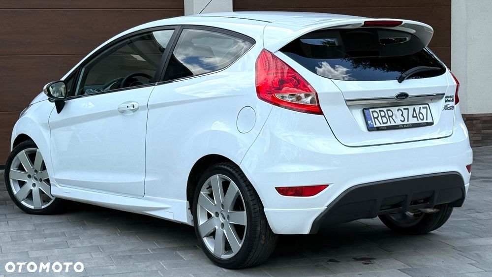 Ford Fiesta - 17