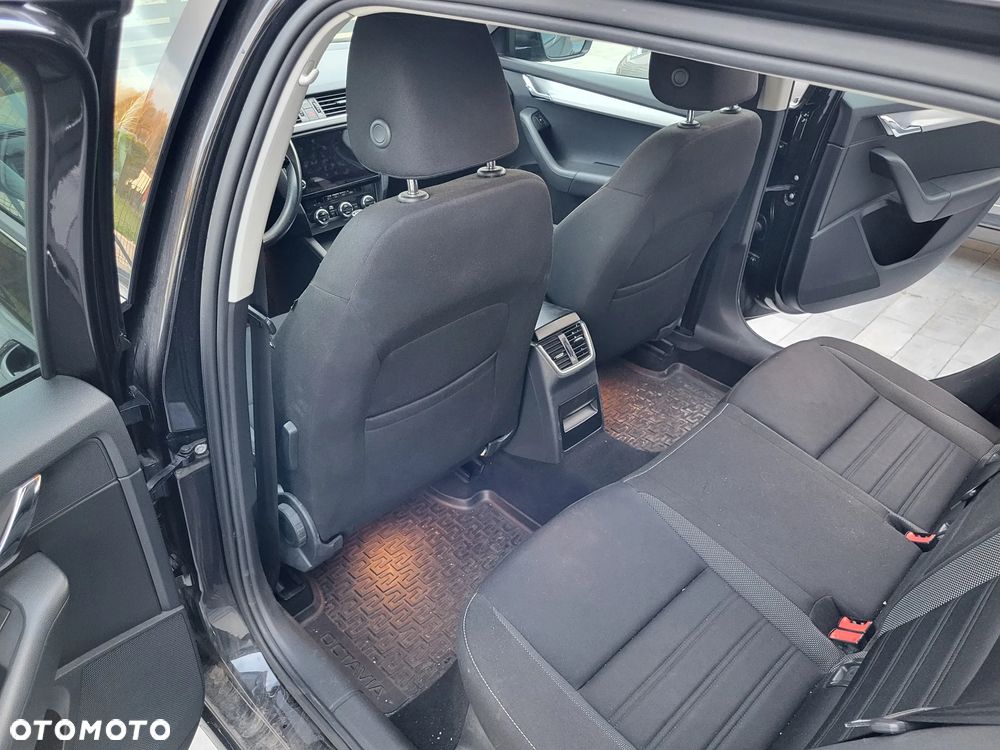 Skoda Octavia 1.6 TDI Ambition - 10