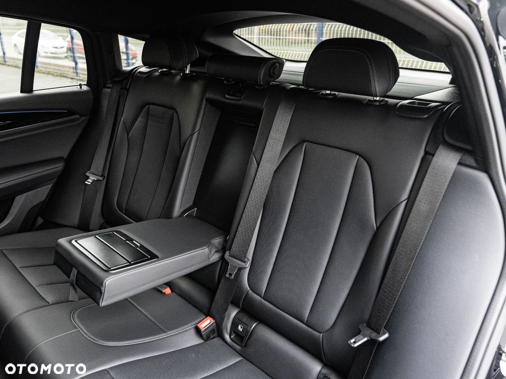 BMW X4 xDrive30i - 27