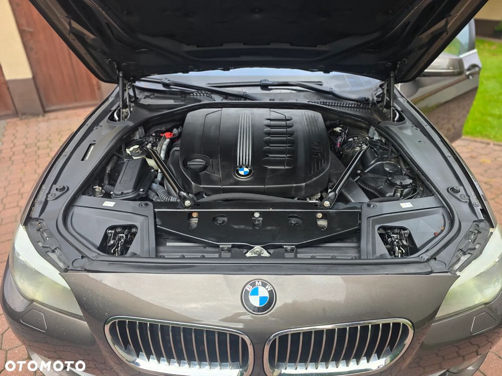 BMW Seria 5 525d Sport-Aut - 14