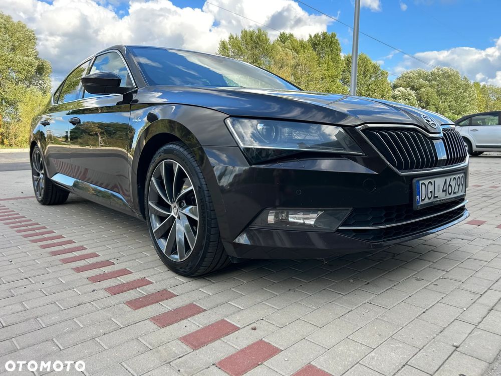 Skoda Superb 2.0 TDI 4x4 L&K DSG - 1