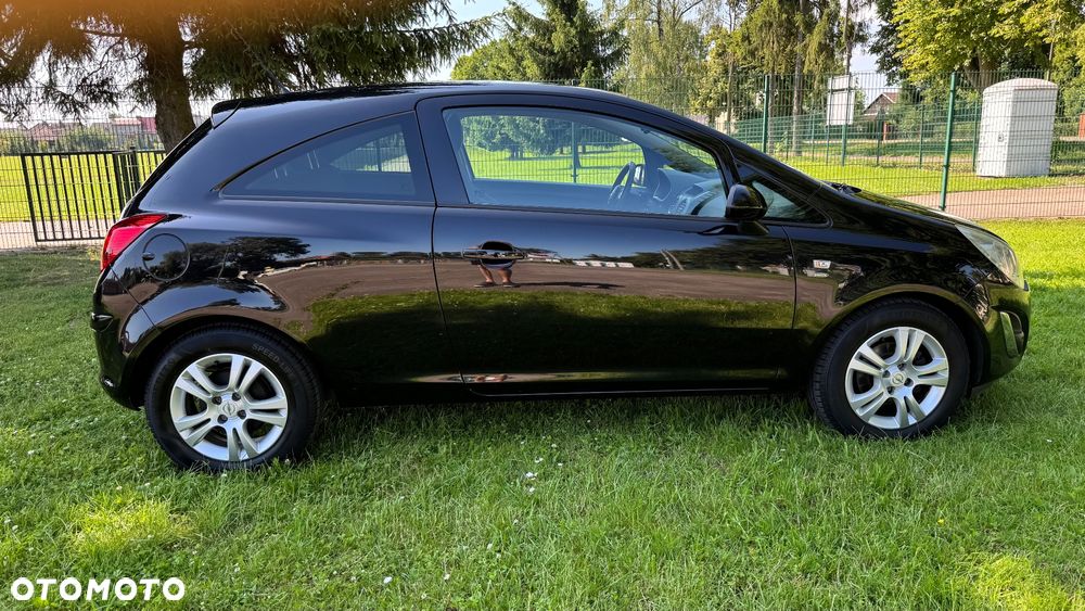 Opel Corsa 1.4 16V Satellite - 4