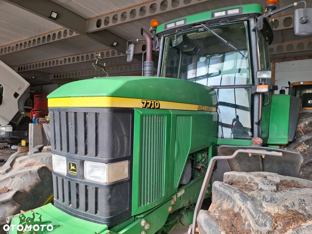 John Deere 7710 - 16