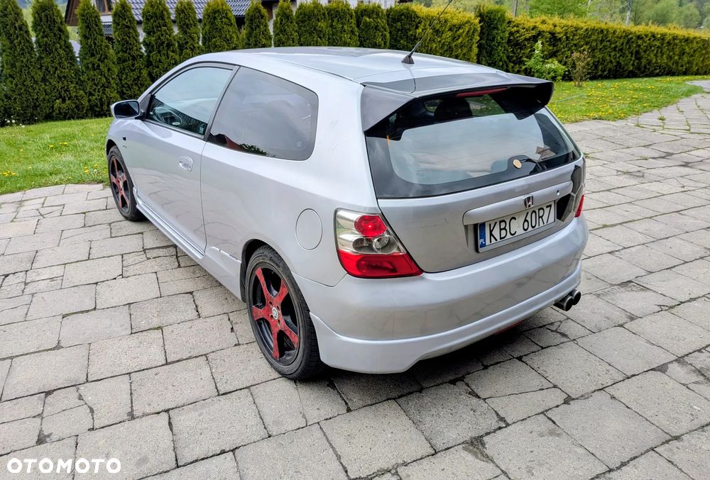 Honda Civic 1.6i ES - 5