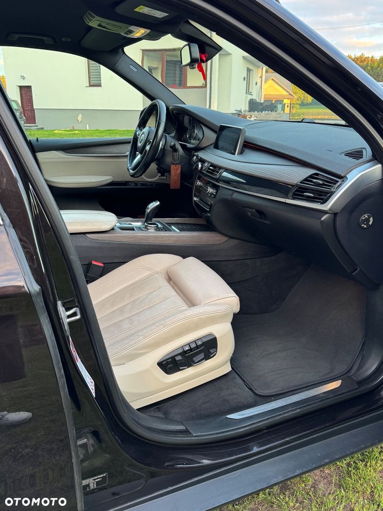BMW X5 xDrive40d - 9