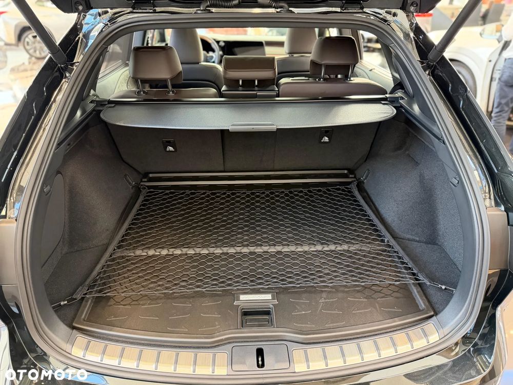 Lexus RX 450h+ Omotenashi - 8