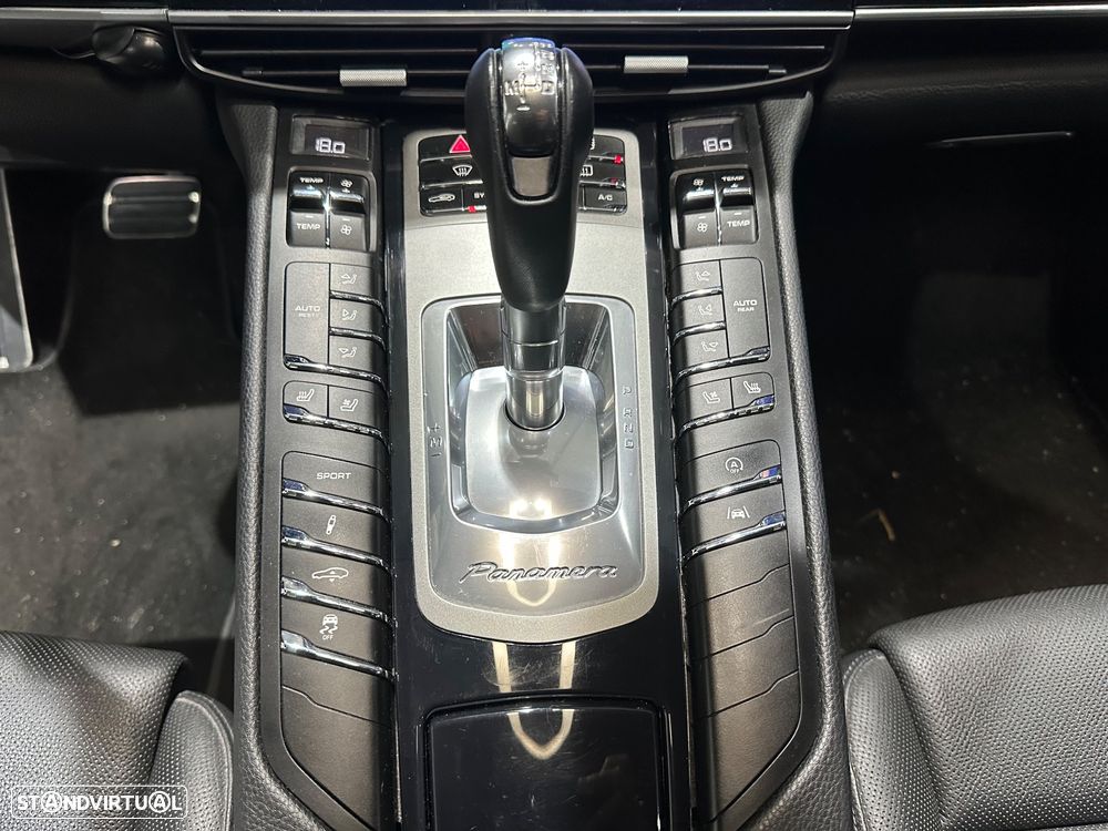 Porsche Panamera Platinum Edition - 15