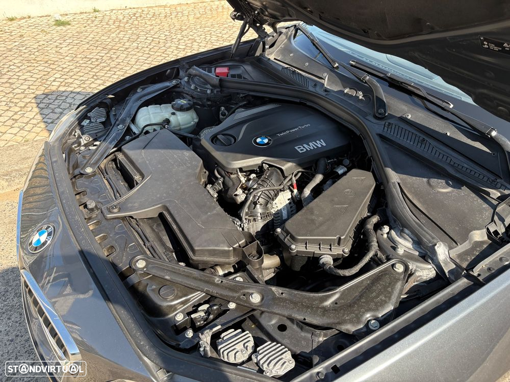 BMW 220 d Cabrio Pack M Auto - 22