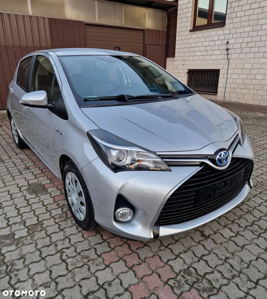Toyota Yaris Hybrid 100 Active EU6 - 2