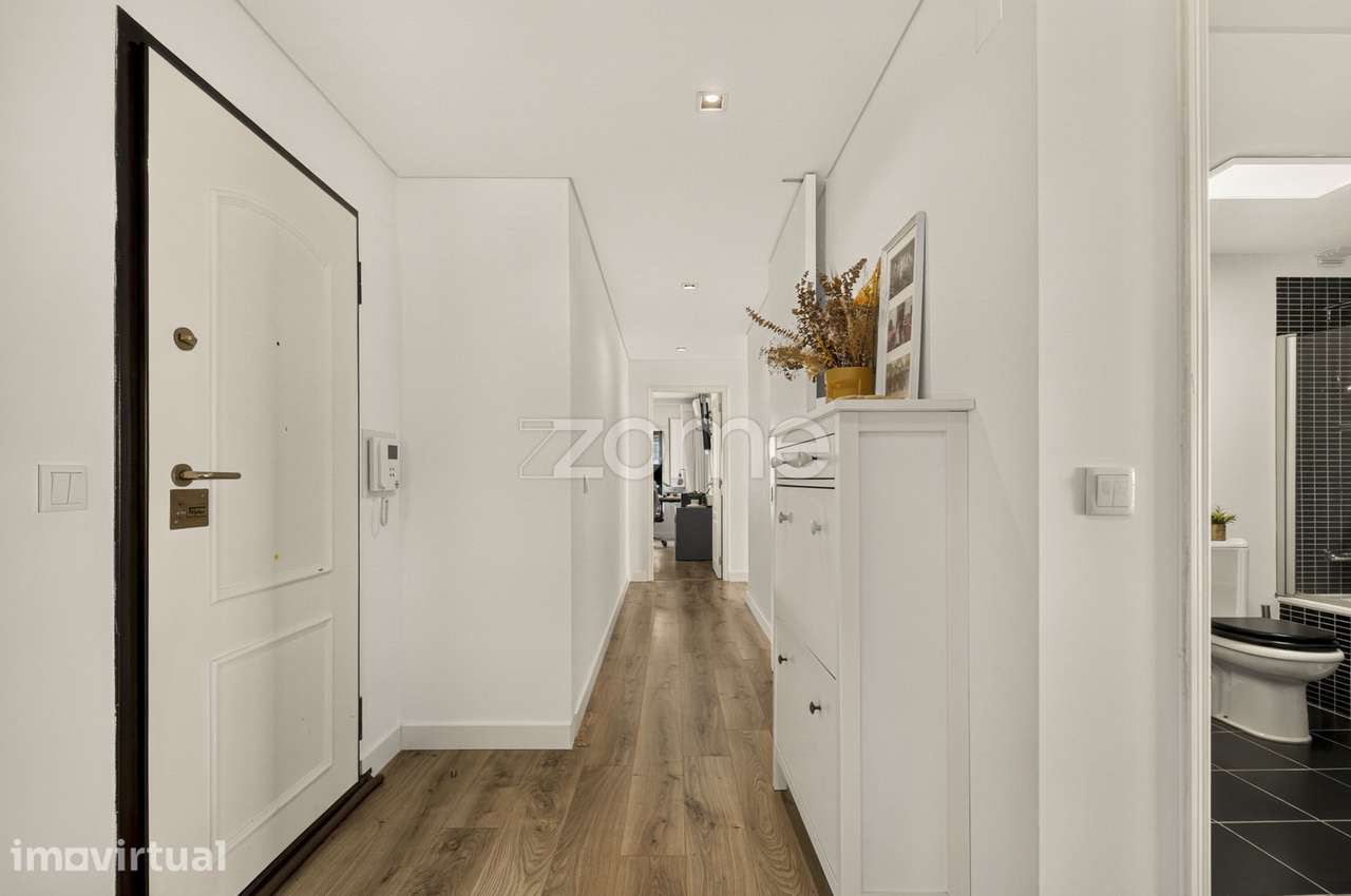 T4 Remodelado | 161 m² | Garagem de 41 m² - Grande imagem: 2/31