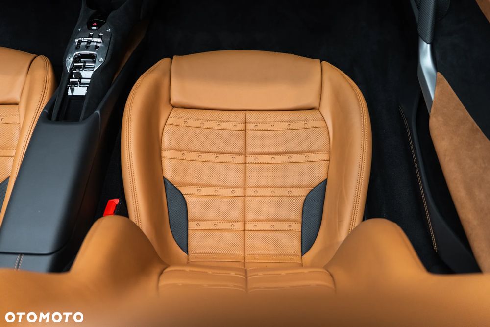 Ferrari 296 GTS - 28