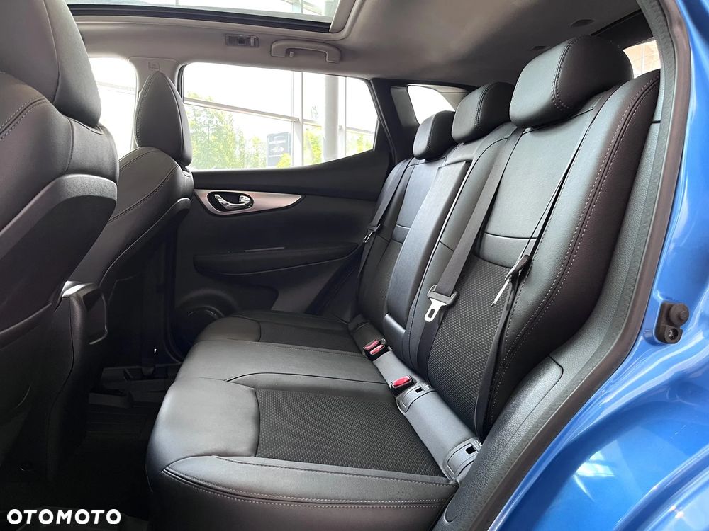 Nissan Qashqai 1.2 DIG-T Xtronic TEKNA+ - 22