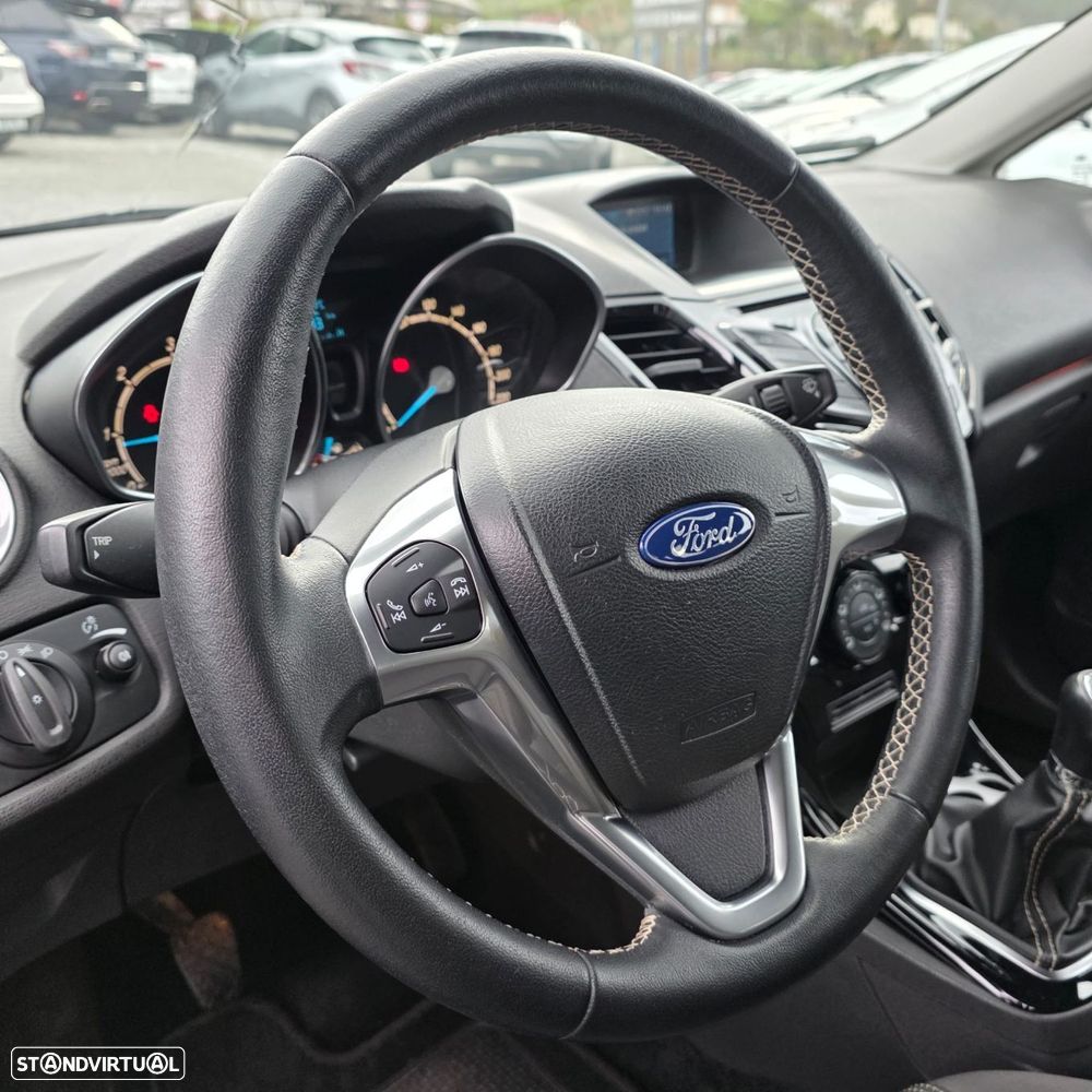 Ford Fiesta 1.5 TDCi Titanium - 19