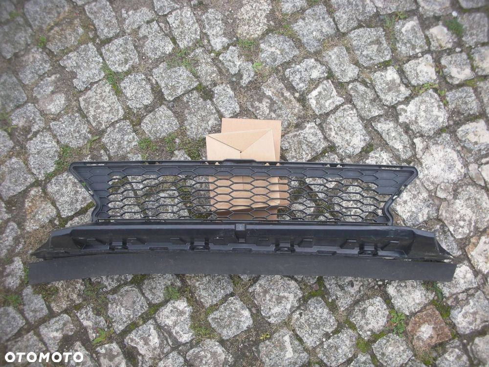HONDA JAZZ KRATKA ZDERZAKA PRZEDNIEGO 2015-2019 - 1