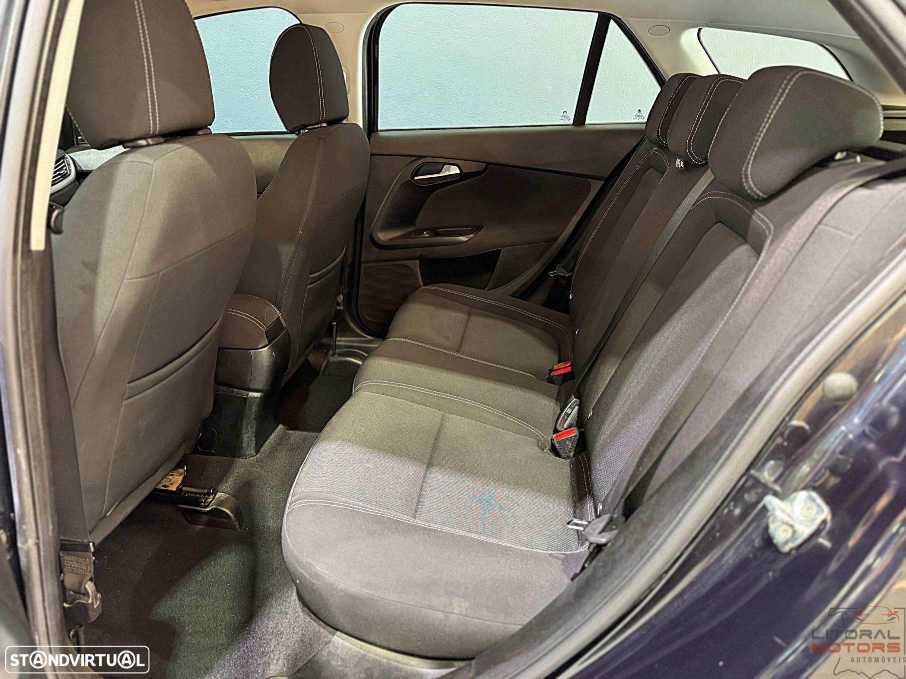 Fiat Tipo Station Wagon 1.3 M-Jet Lounge - 16