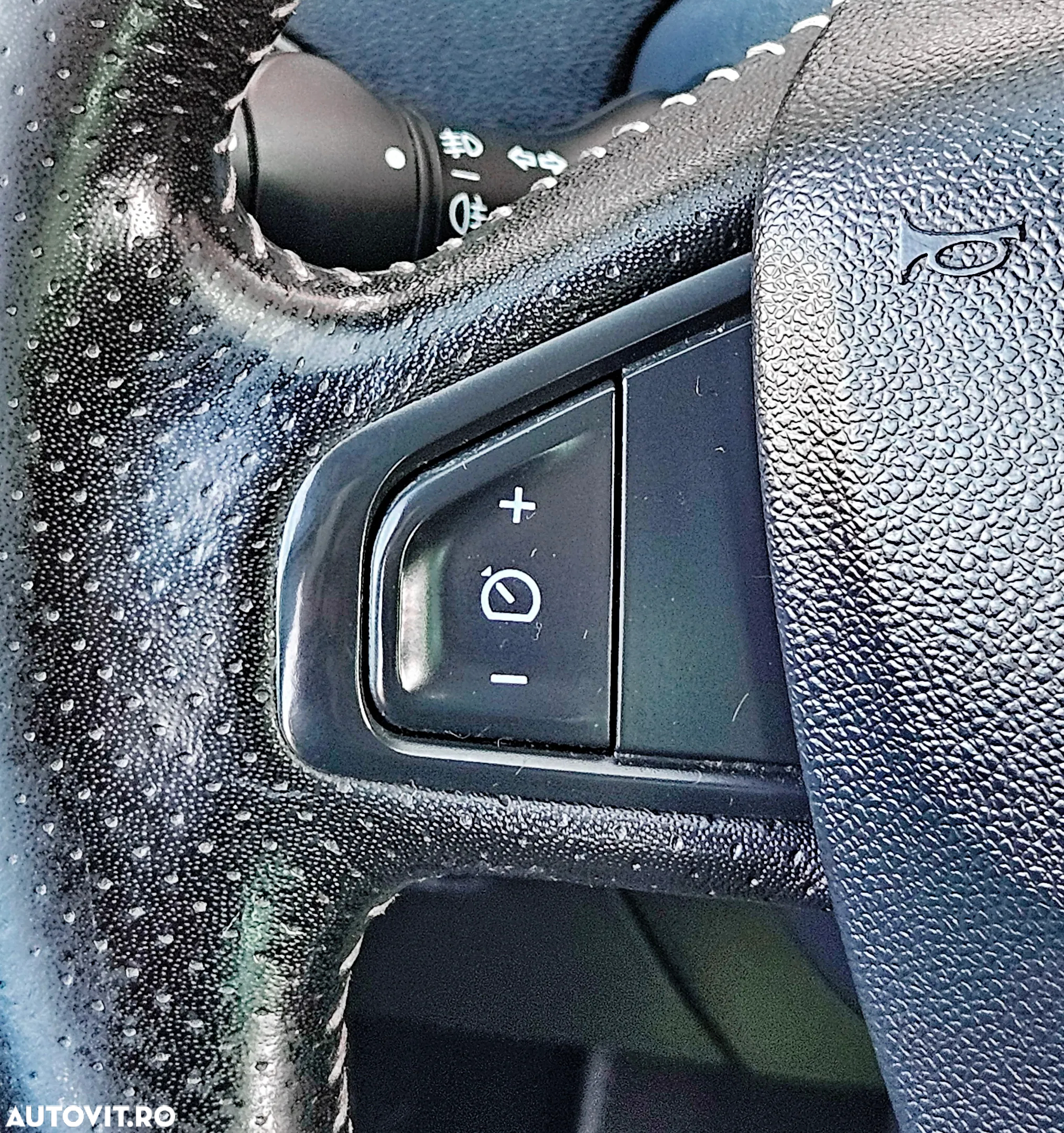 Renault Grand Scenic - 19
