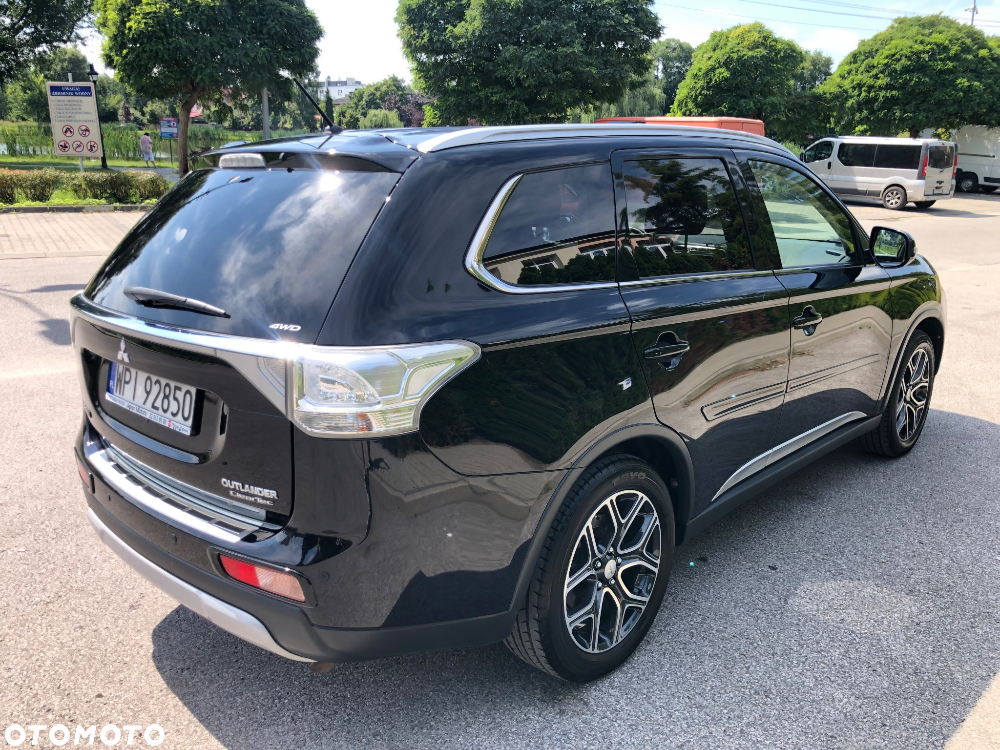 Mitsubishi Outlander 2.0 Intense + Navi 4WD CVT - 5