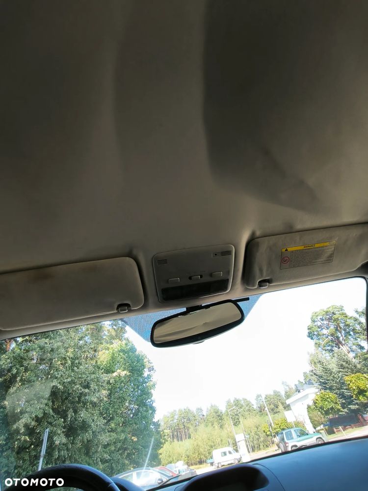 Toyota Avensis 2.0 D-4D Combi Sol - 16